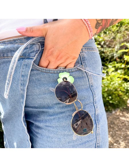 Pin's porte-lunettes Soléa